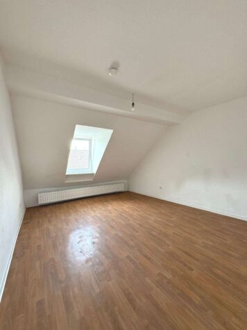 3 Zimmer in zentraler Lage, 58095 Hagen, Etagenwohnung